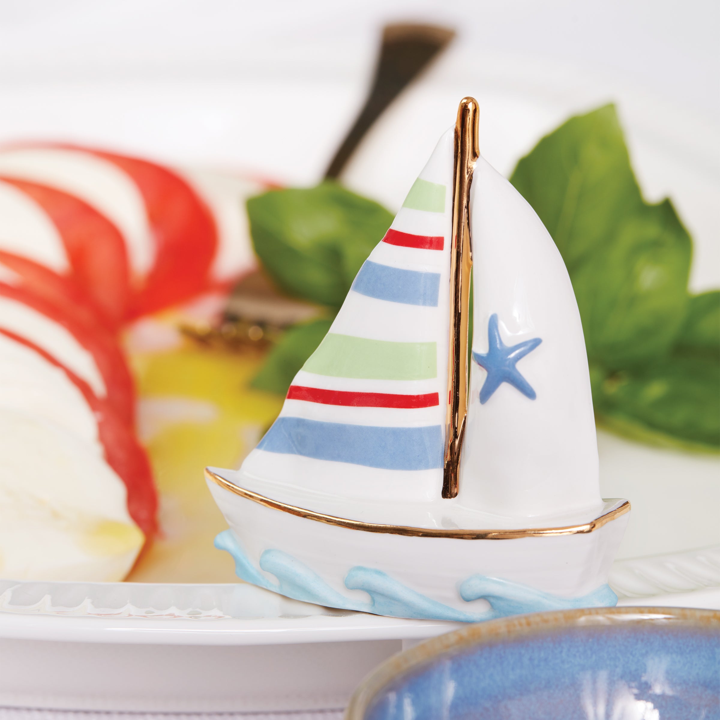 Sailboat Party Popper - Tropical Themed Profile Serveware Decor
