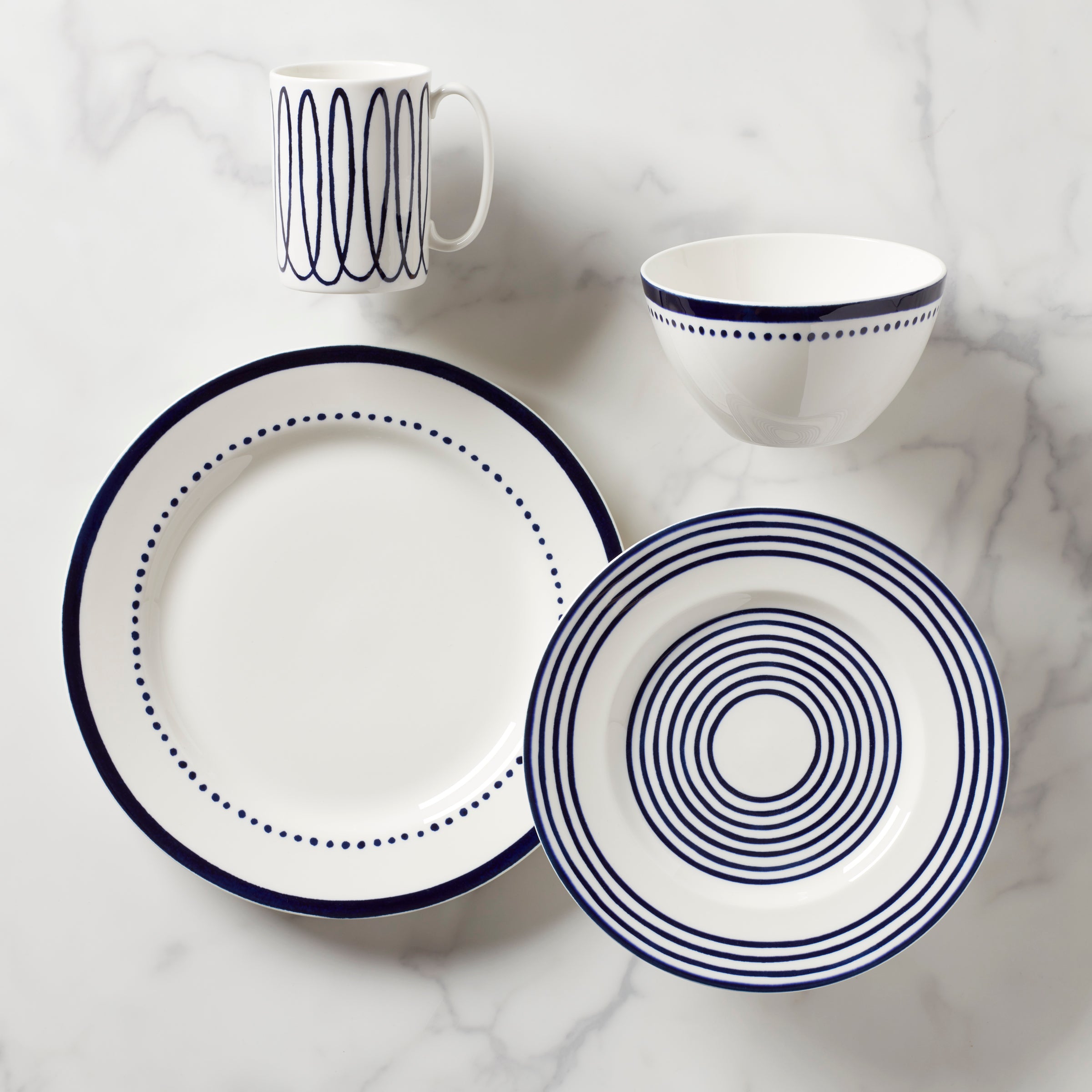 Charlotte Street West Blue Accent 4-Piece Dinnerware Set