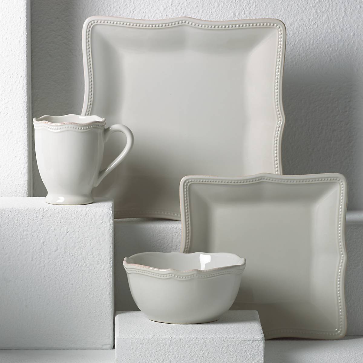 French Pearl Bead White 4-Piece Dinnerware Set