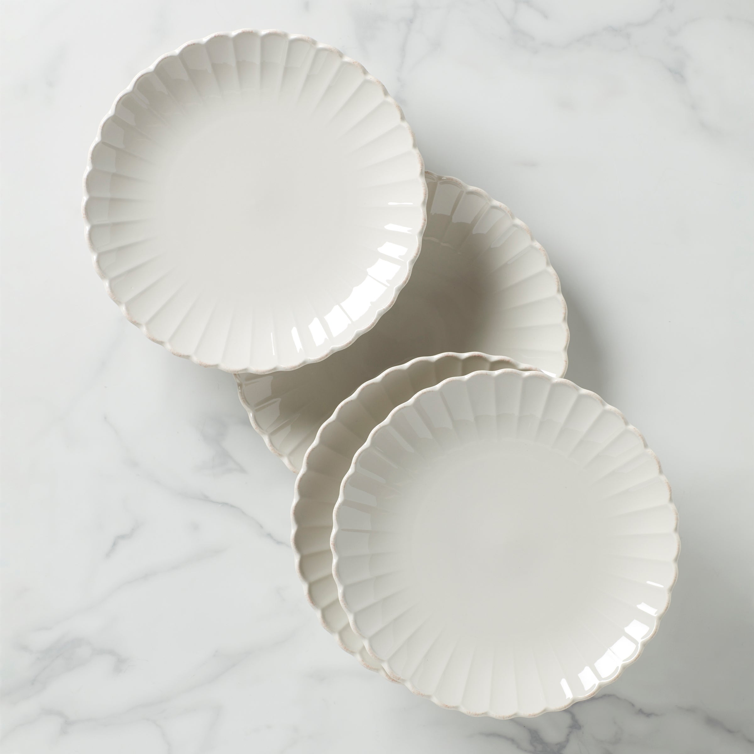 French Perle Scallop Dinner Plates Set of 4 - Elegant Ruffled Design