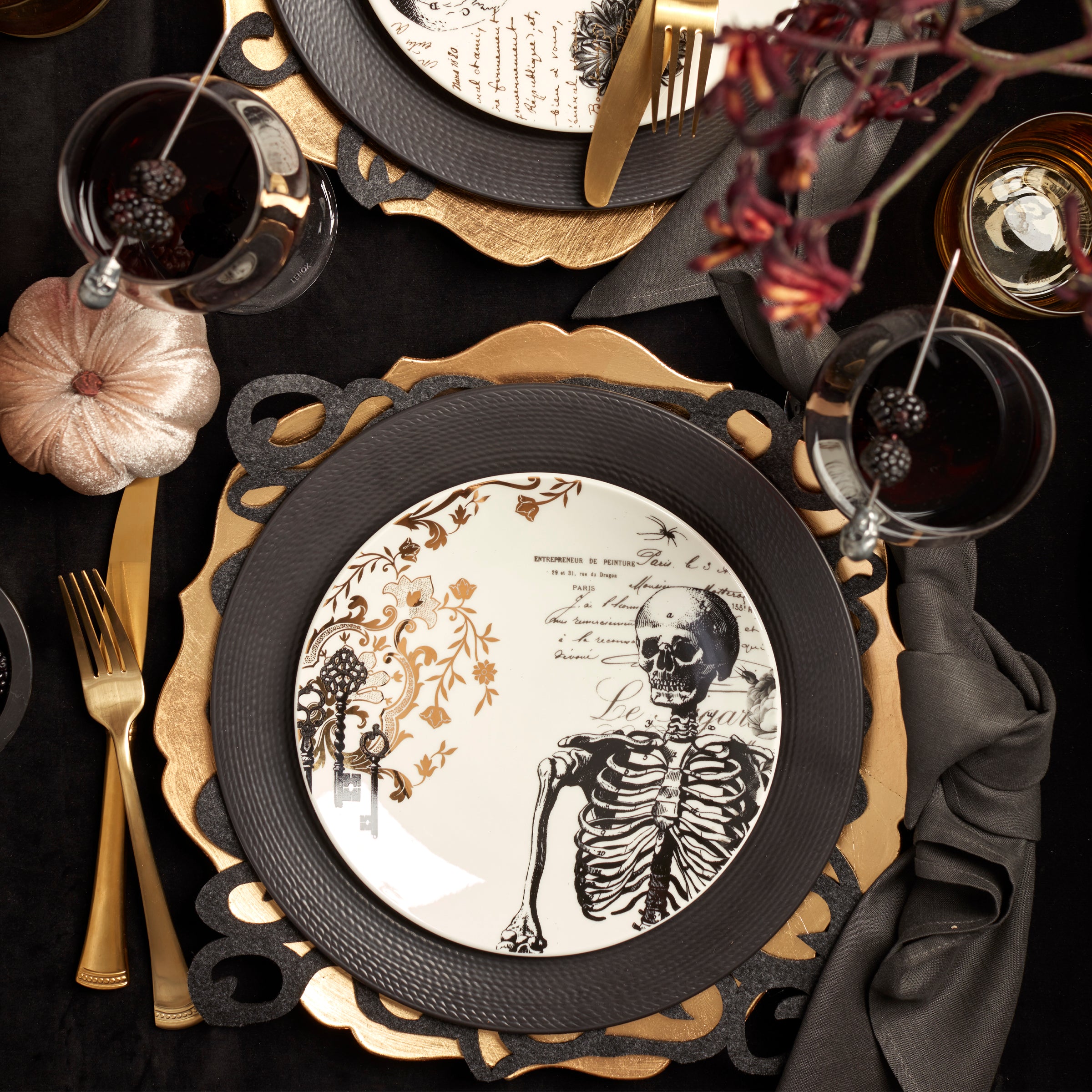 LX Collective Matte Black Dinner Plates - Set of 4 Textured Modern Tableware