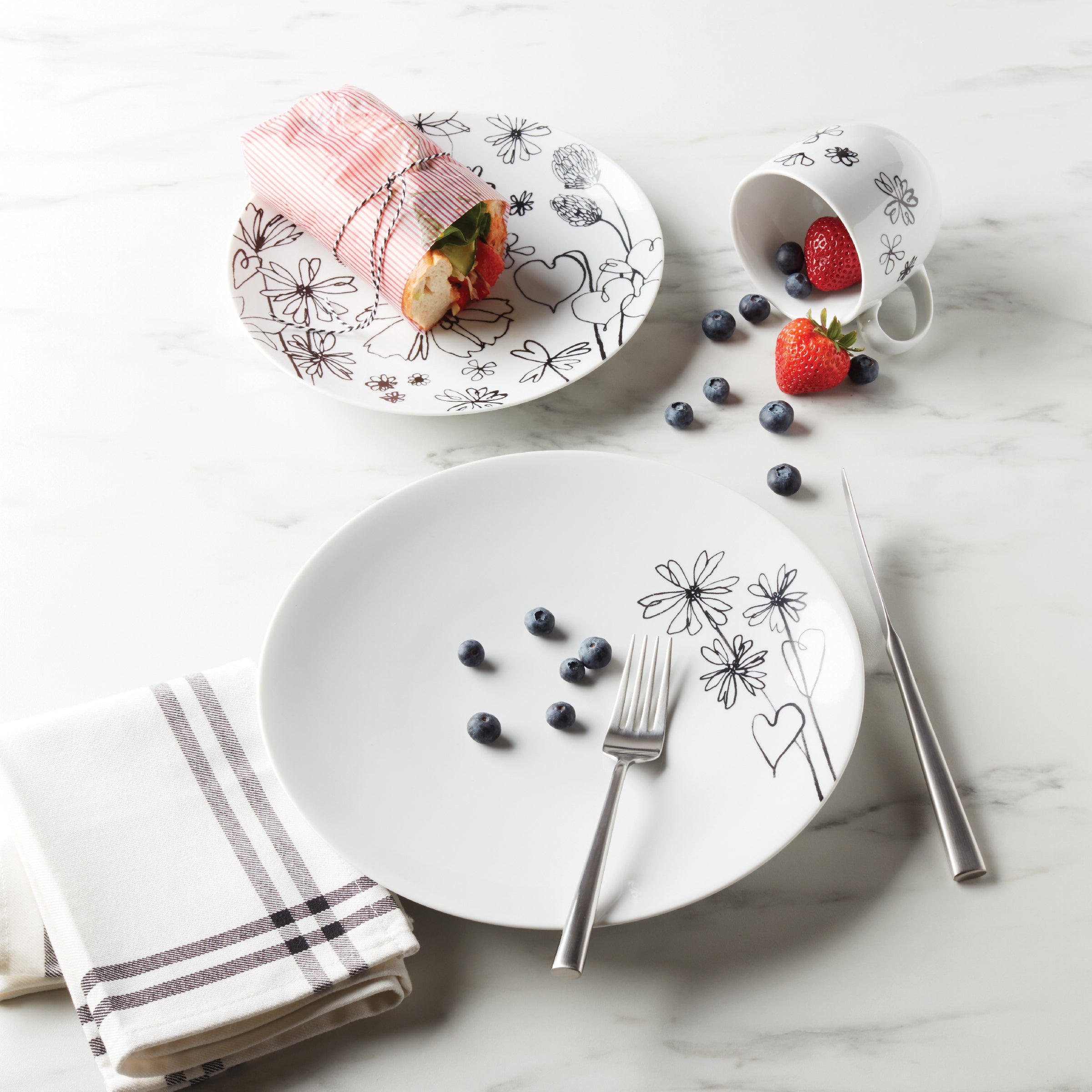 Kate Spade Garden Doodle Accent Plates - Set of 4 Black & White