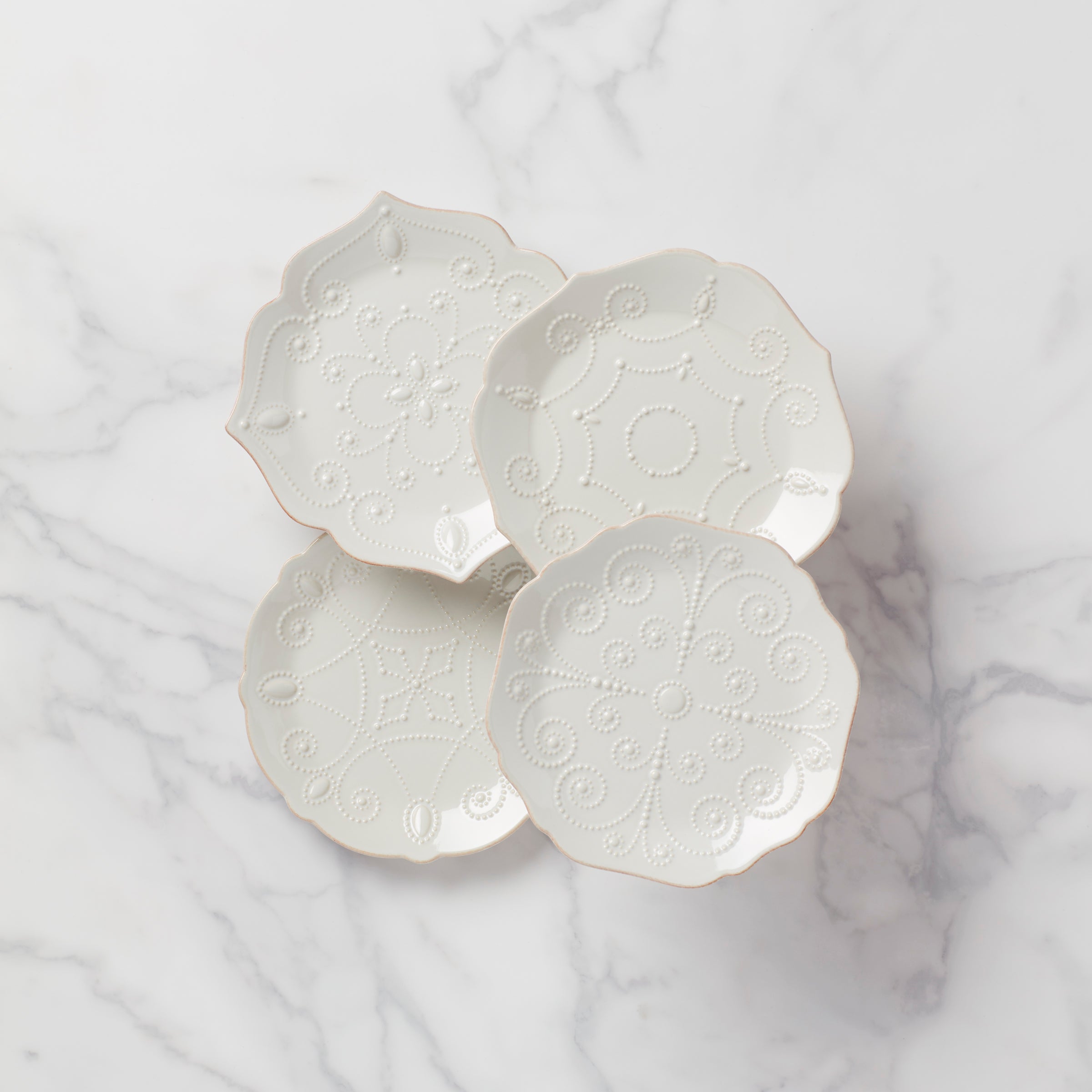 French White Ceramic Dessert Plates Set - 4-Piece Scalloped Edge