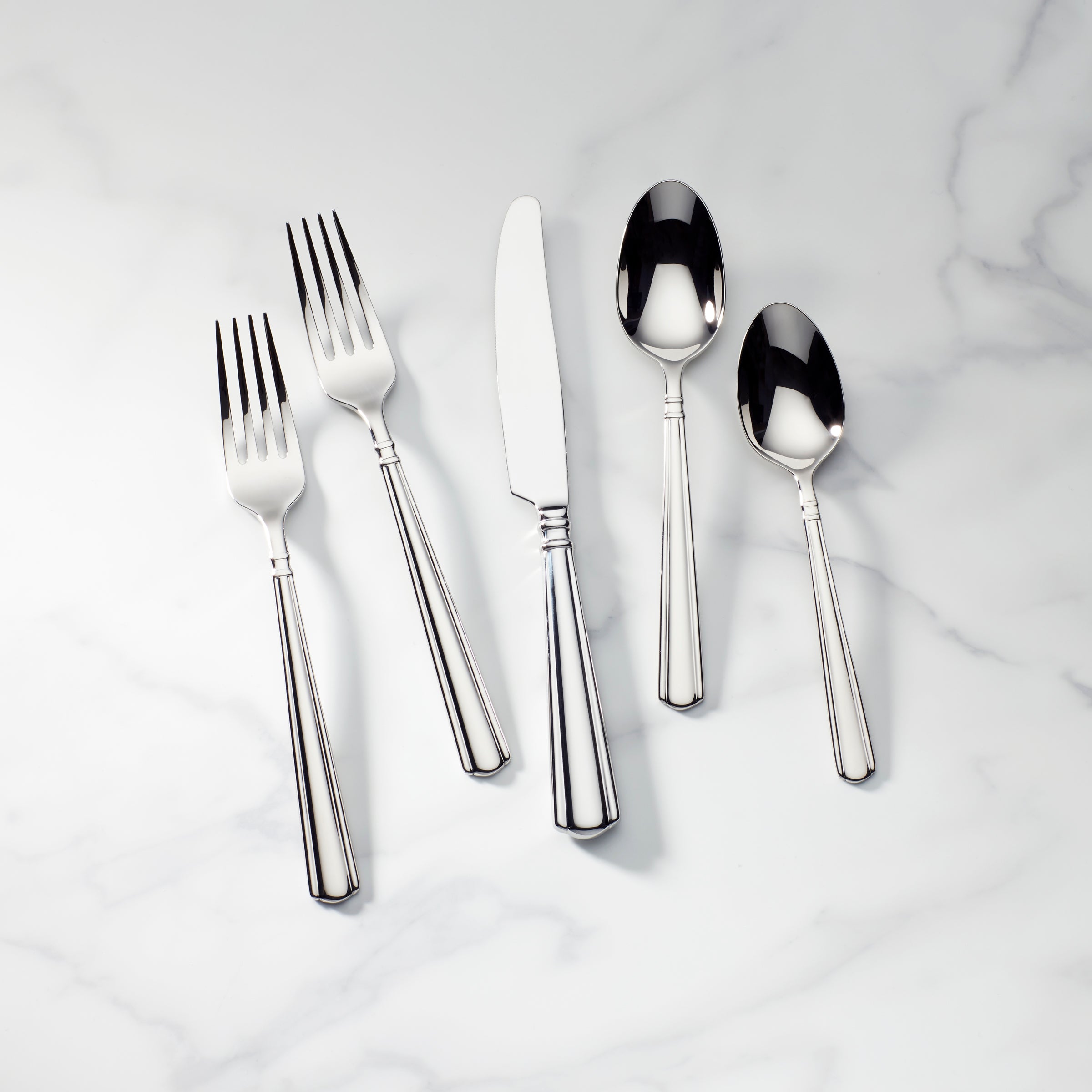 Amber Hill 65-Piece Stainless Steel Flatware Set for Everyday Use