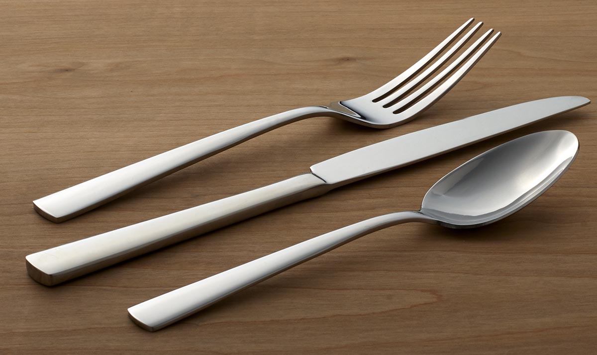 Nocha Satin 20-Piece Flatware Set – Modern Stainless Steel Cutlery