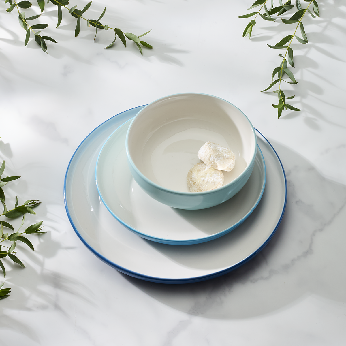 24 Seven Colors Ombre Turquoise Dinnerware Set - 12-Piece