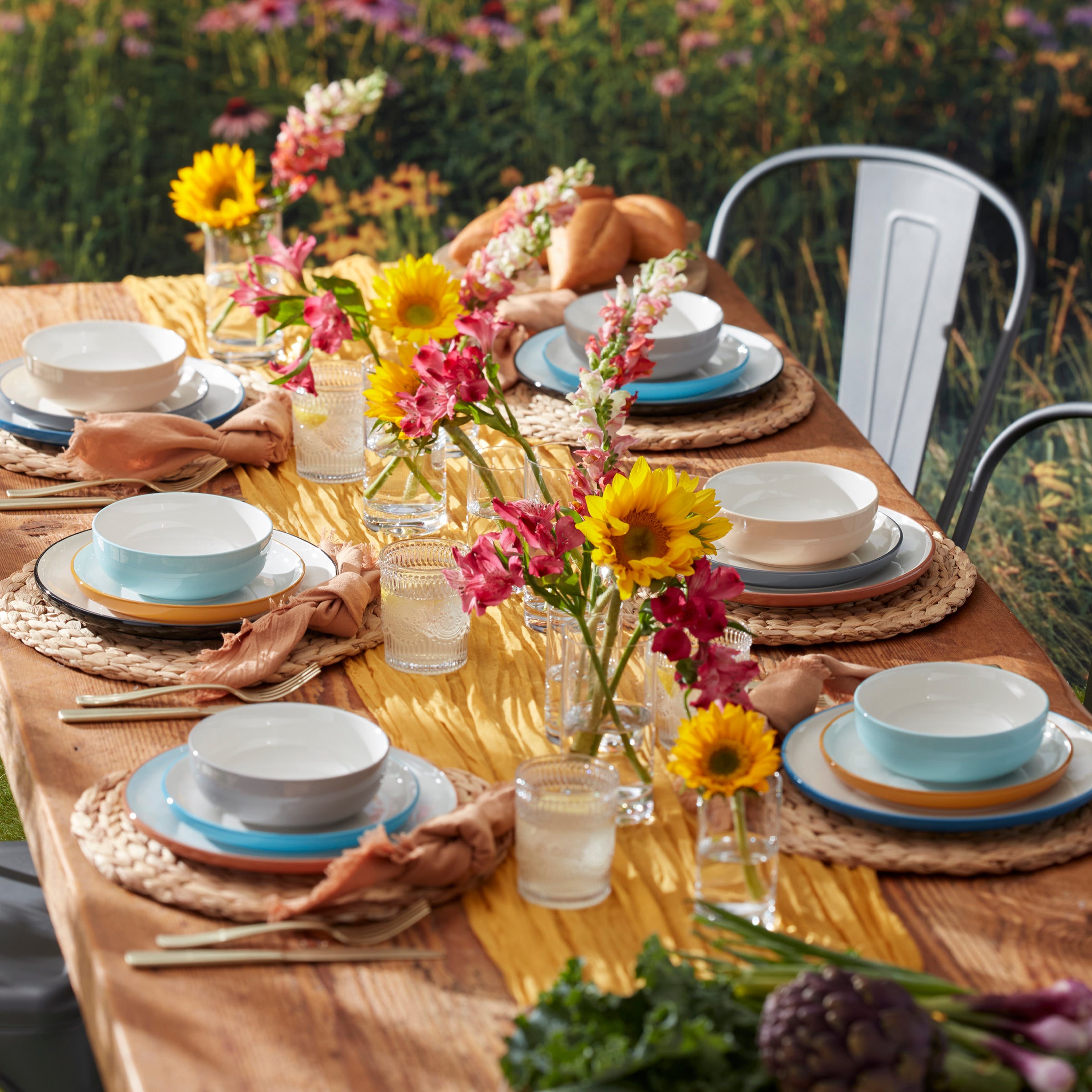 24 Seven Colors Ombre Turquoise Dinnerware Set - 12-Piece