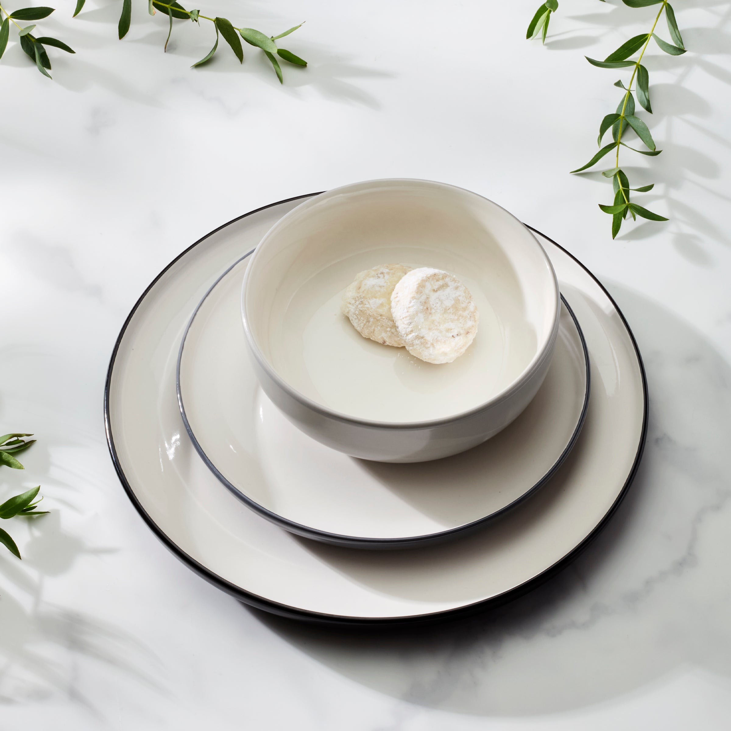 24 Seven Colors Ombre Porcelain Dinnerware Set - 12-Piece