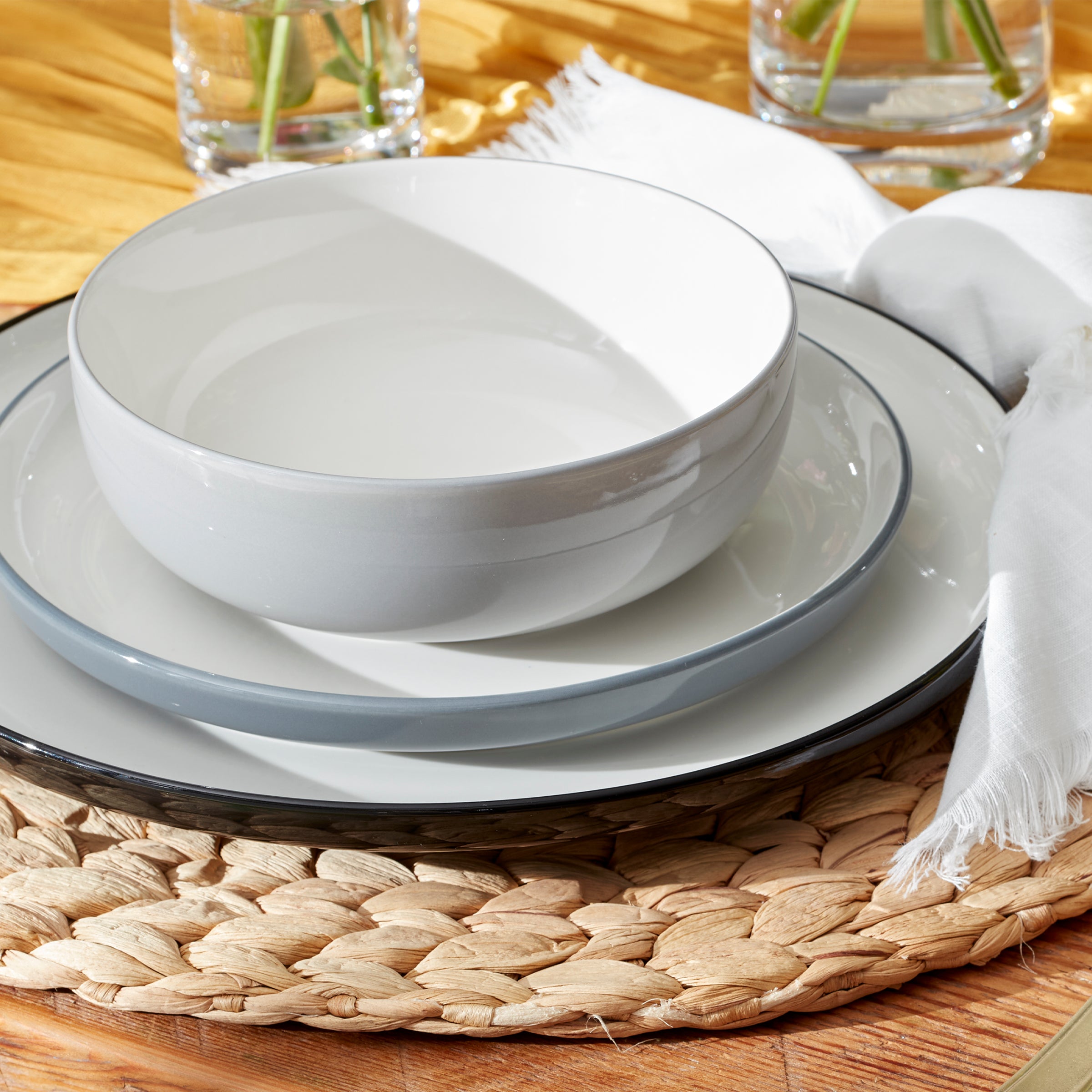 24 Seven Colors Ombre Porcelain Dinnerware Set - 12-Piece