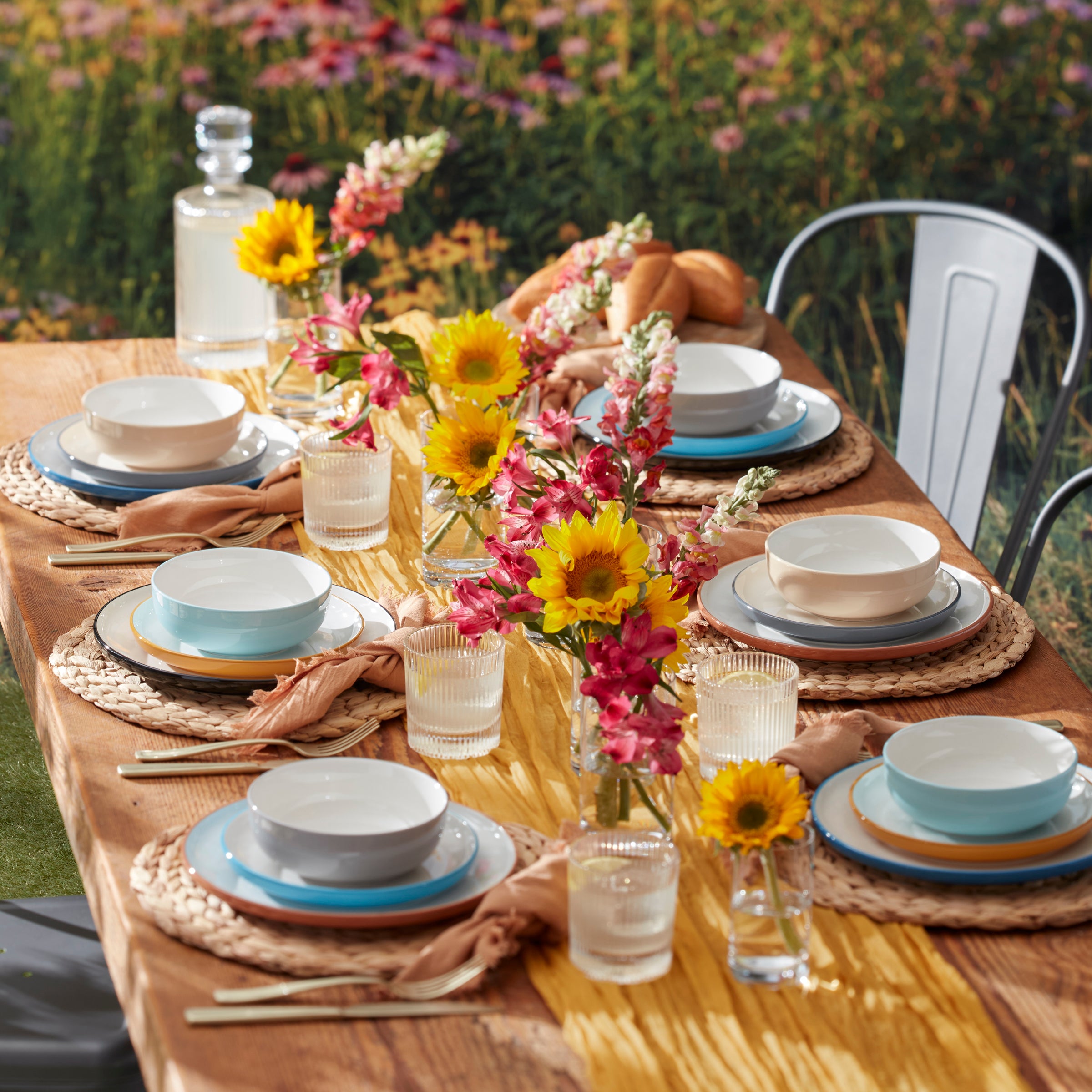 24 Seven Colors Ombre Porcelain Dinnerware Set - 12-Piece