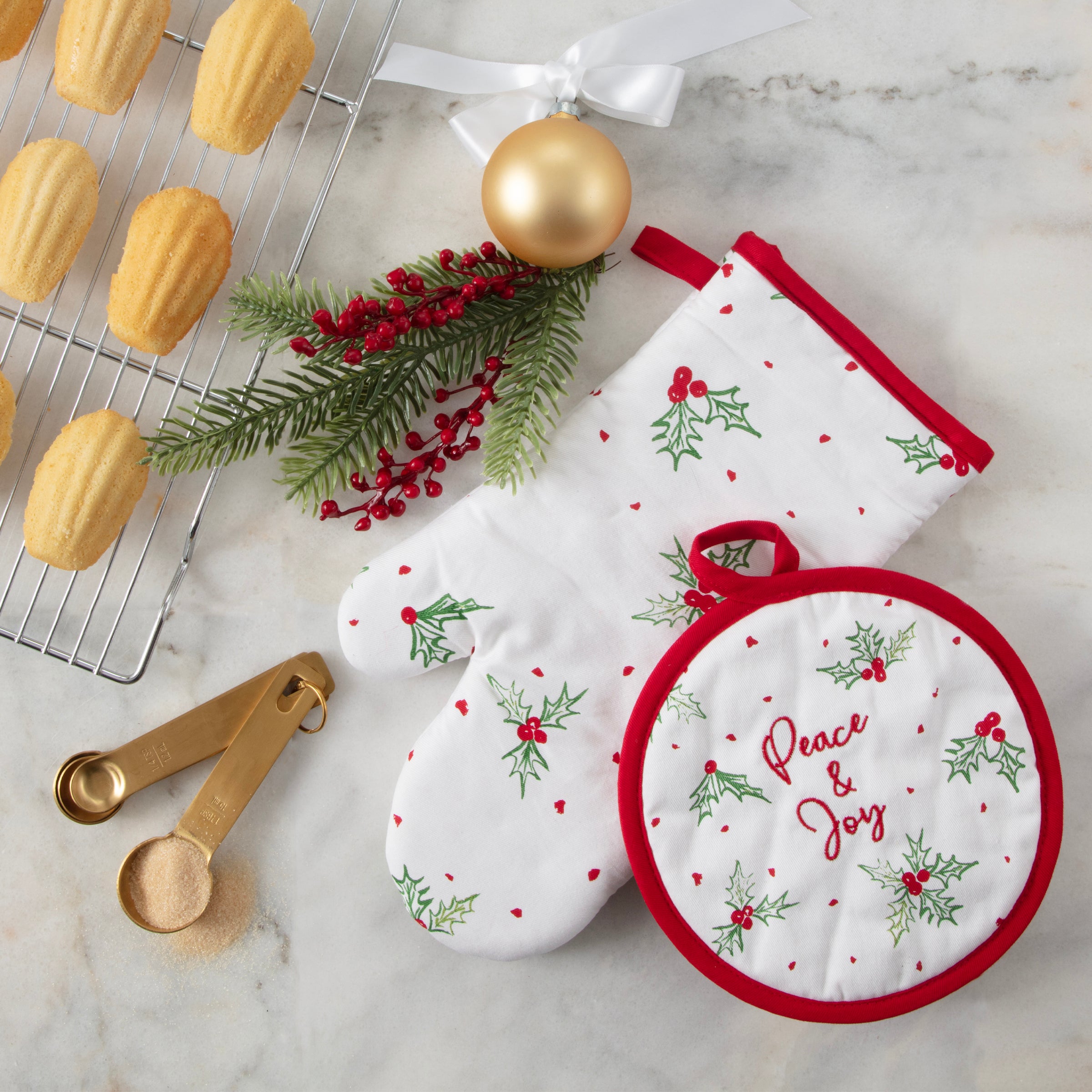 Bayberry Holiday Oven Mitt & Pot Holder Set - 2-Piece