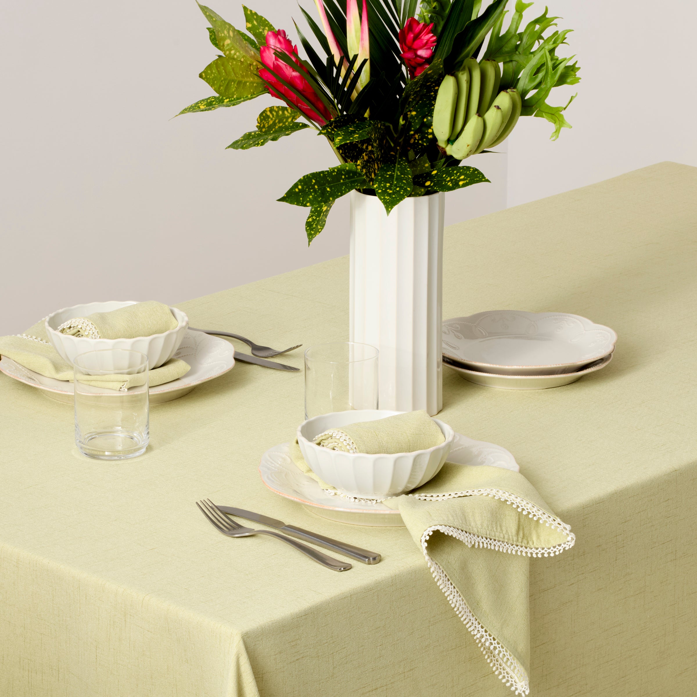 French Perle Pistachio Tablecloth with Frayed Edges – Café Chic