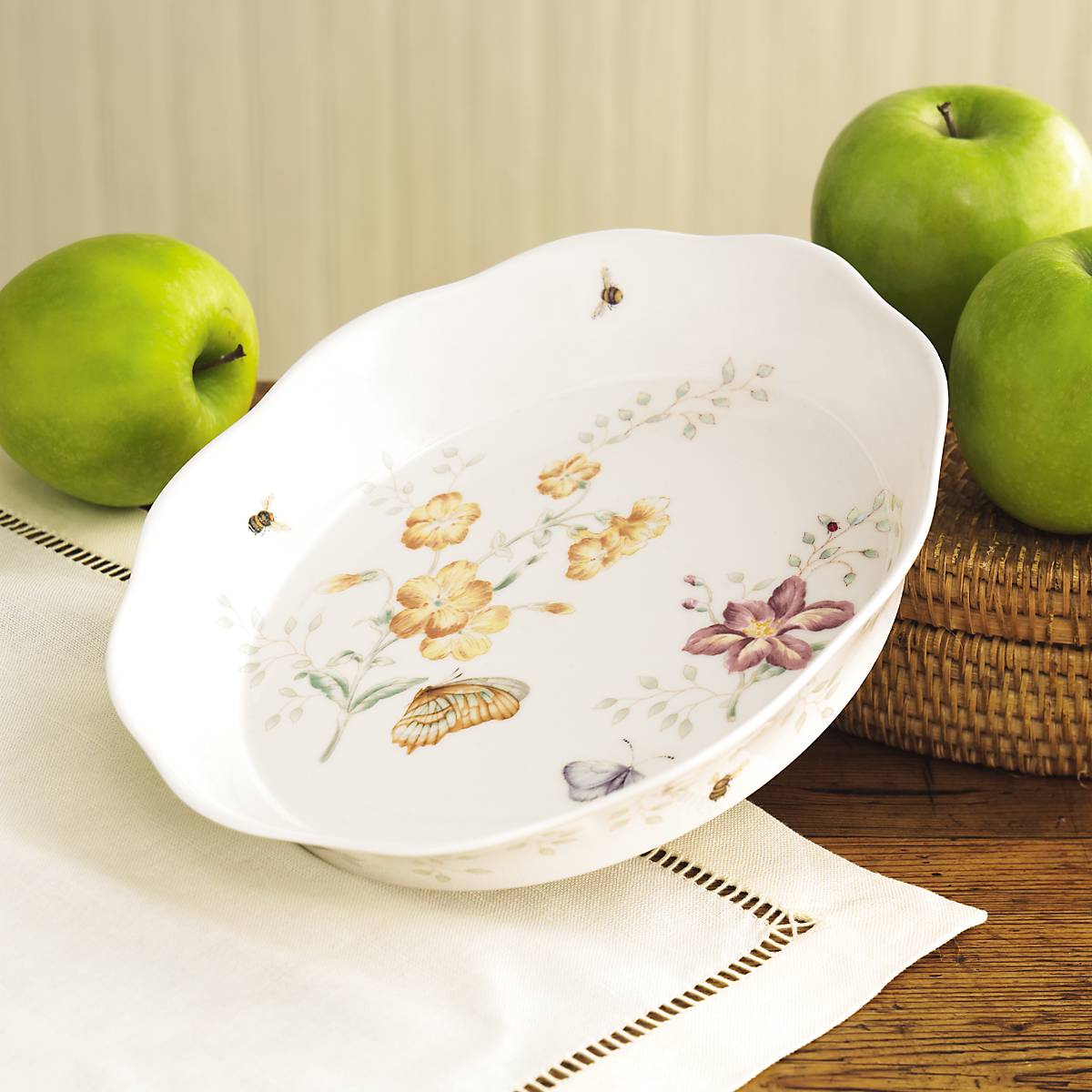 Butterfly Meadow Porcelain Pie Dish with Floral Design