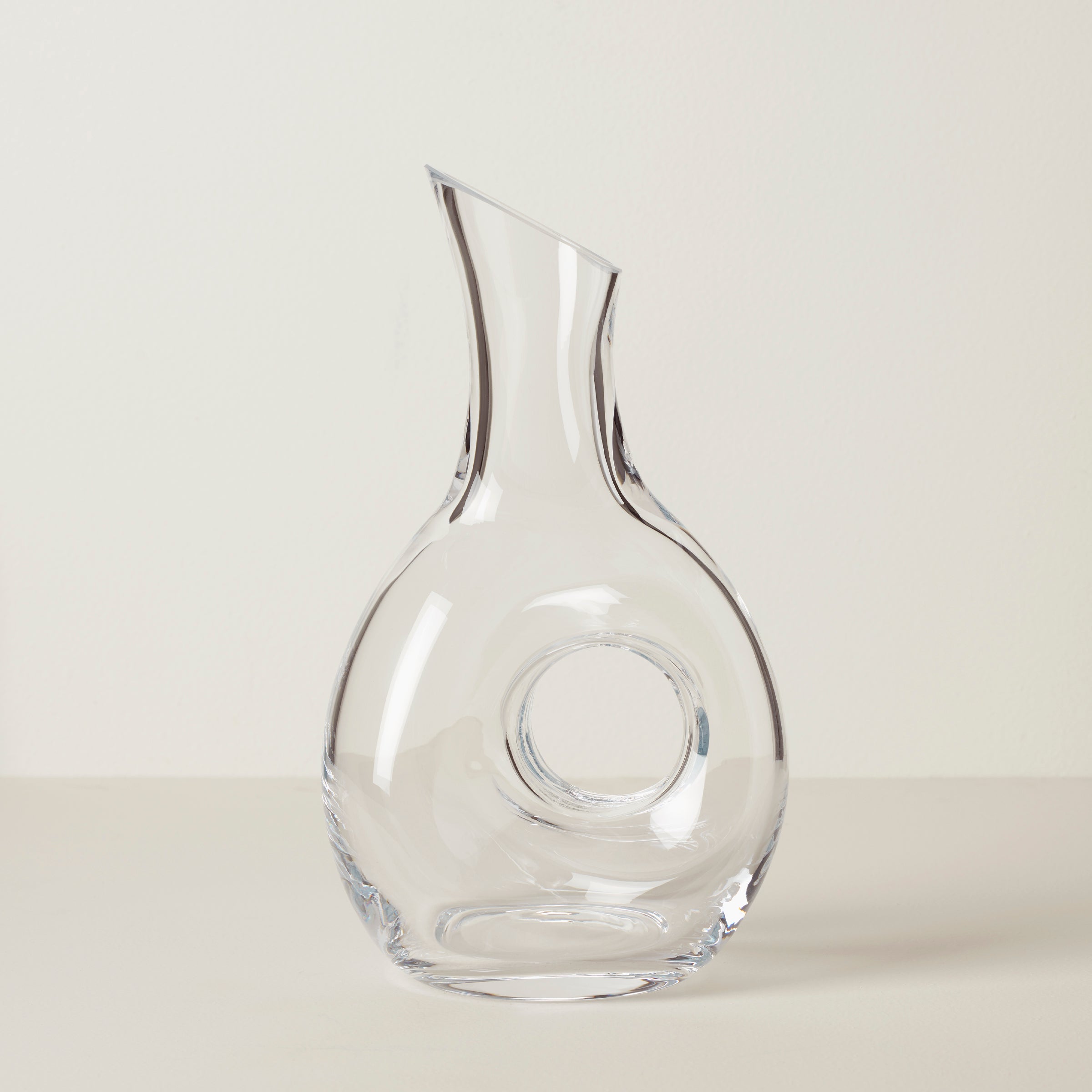 Tuscany Classics Wine Decanter – Round Aerator for Serving & Taste Enhancement