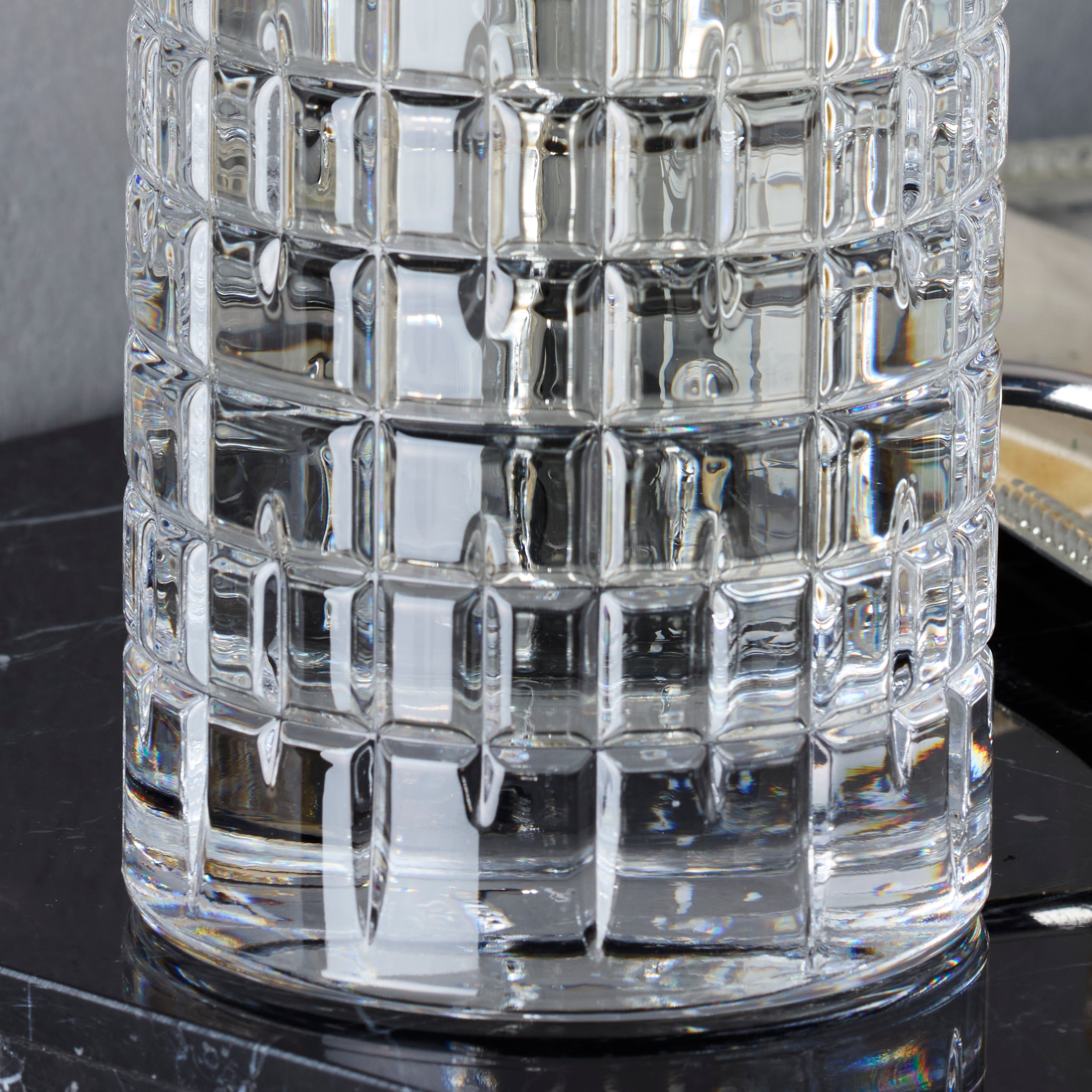 Deklan Crystal Decanter with Elegant Crisscross Design for Home Bar