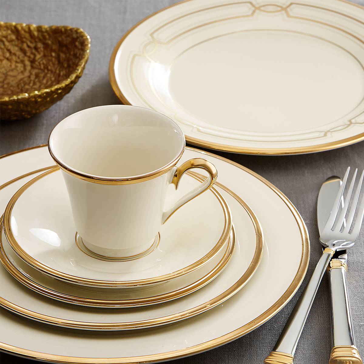Gold-Accented Porcelain Dinnerware Set - 5-Piece Place Setting with Cup & Saucer