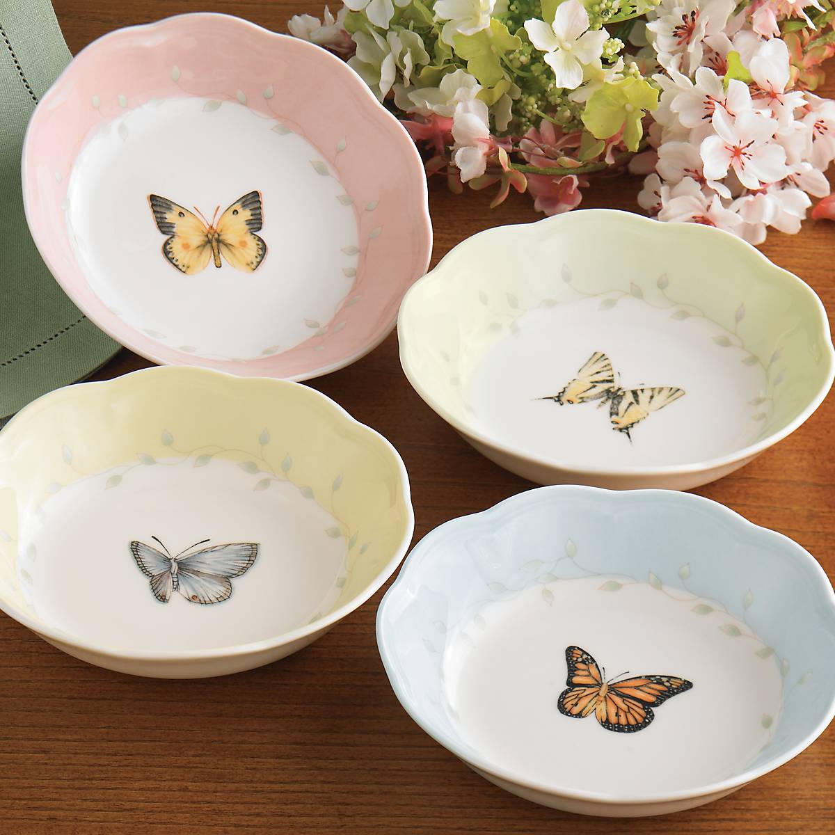 Butterfly Meadow Ceramic Fruit Bowl Set - 4-Piece, Scalloped Rim, Dishwasher Safe