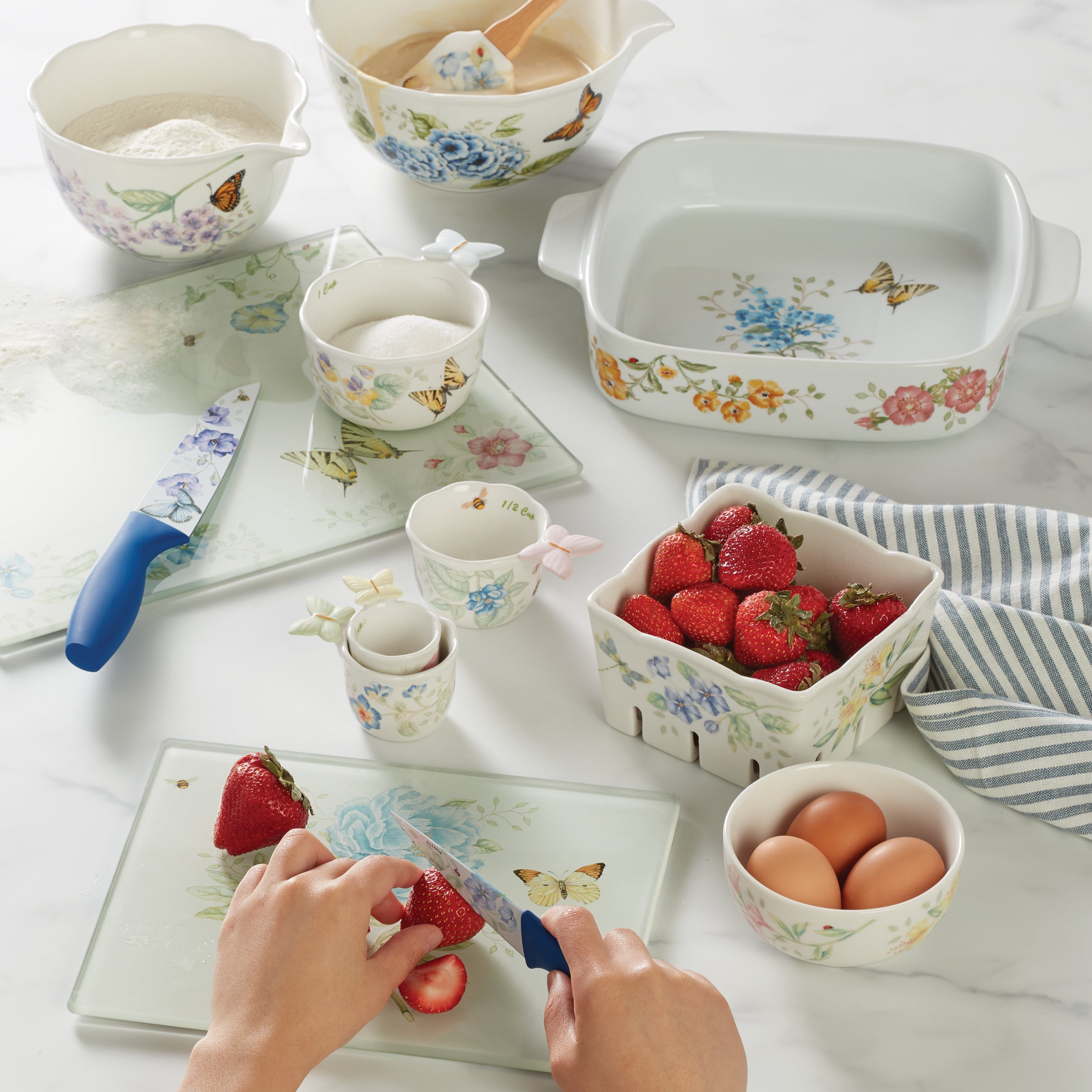 Butterfly Meadow Ceramic Nesting Bowls Set - Floral Design