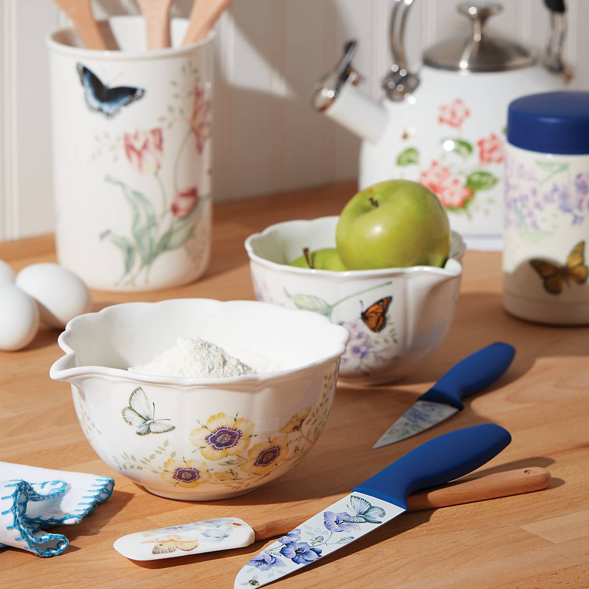 Butterfly Meadow Ceramic Nesting Bowls Set - Floral Design
