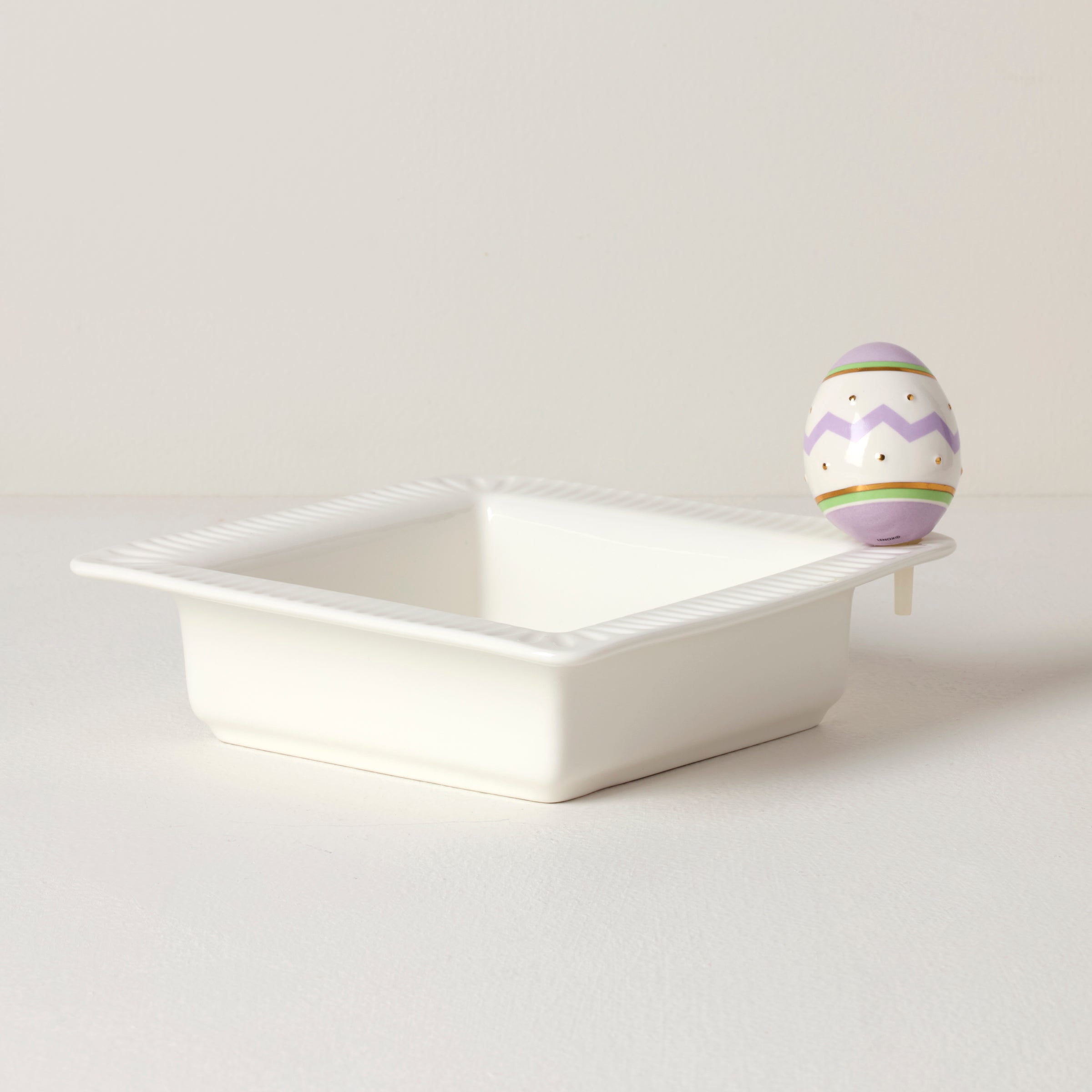 Profile Poppers Square Bowl & Easter Egg Party Decor Set