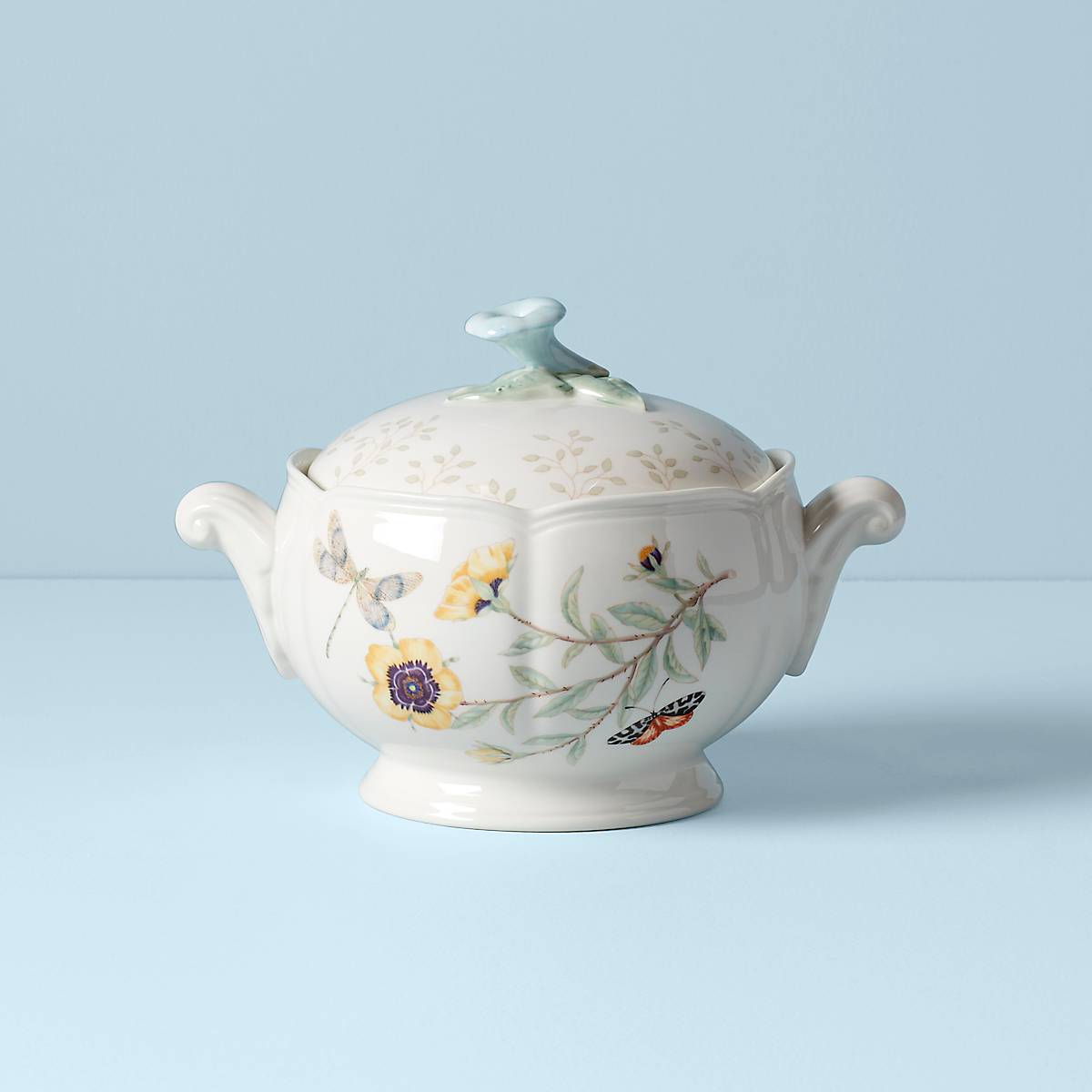 Butterfly Meadow Ceramic Casserole Dish with Scalloped Rim